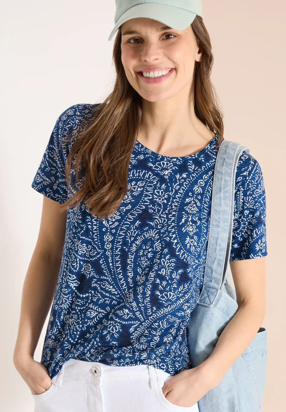 T-Shirt mit Rundhals und Minimal Print