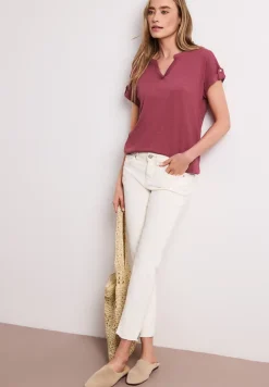 T-Shirt mit Split Neck und Knopfdetails
