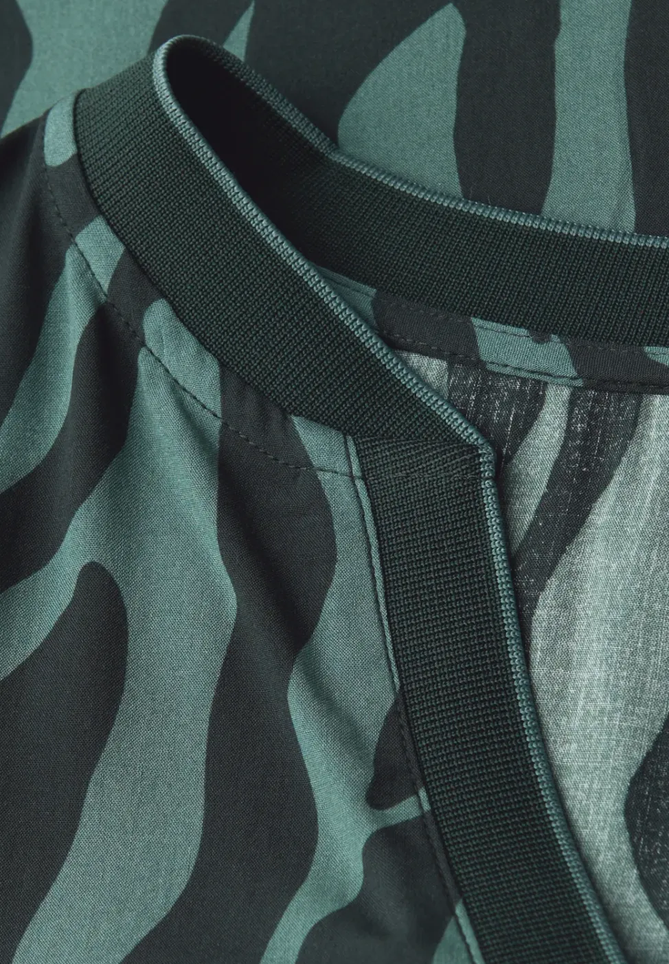 Tunika mit Tape-Details