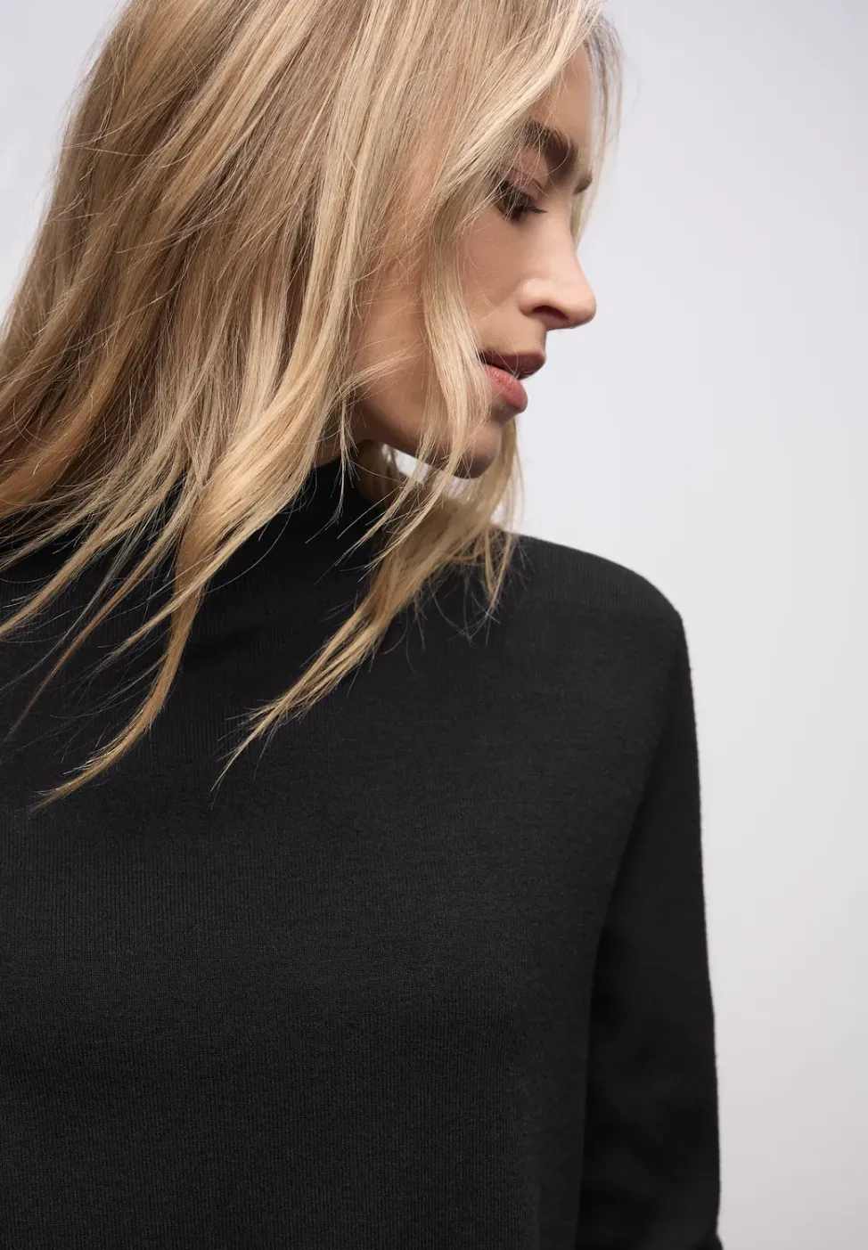 Turtleneck Strickkleid