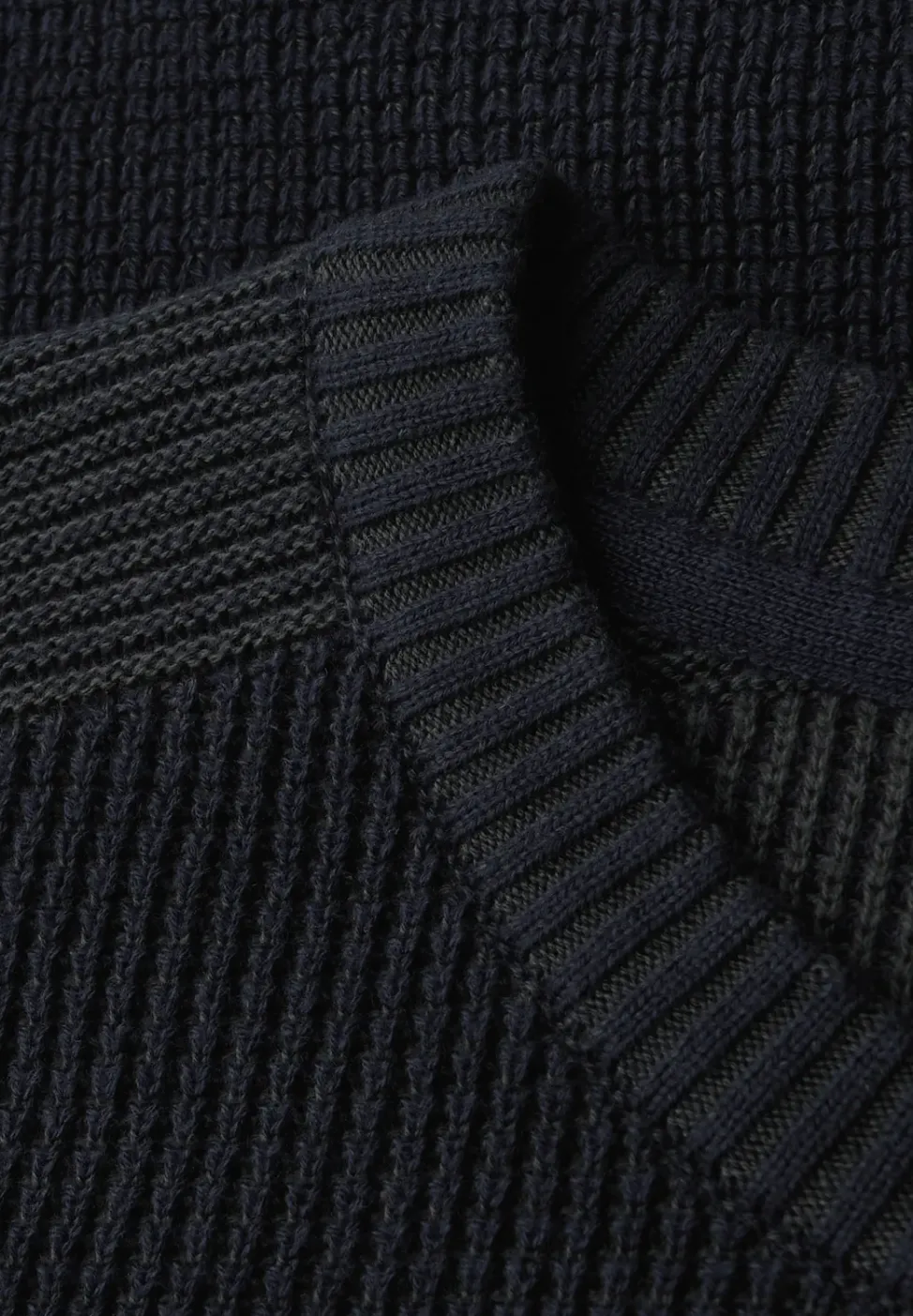 Two Tone Pullover