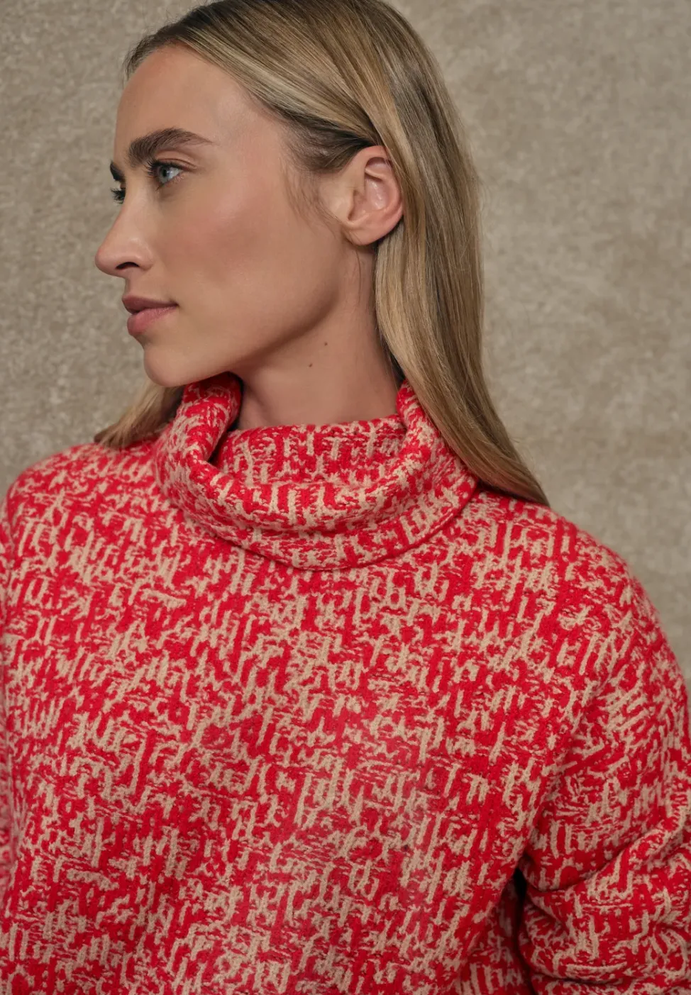 Two Tone Pullover