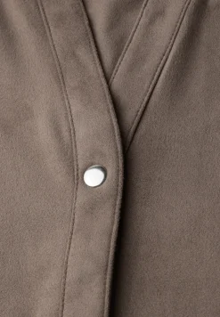 Velourstunika mit Rüschen