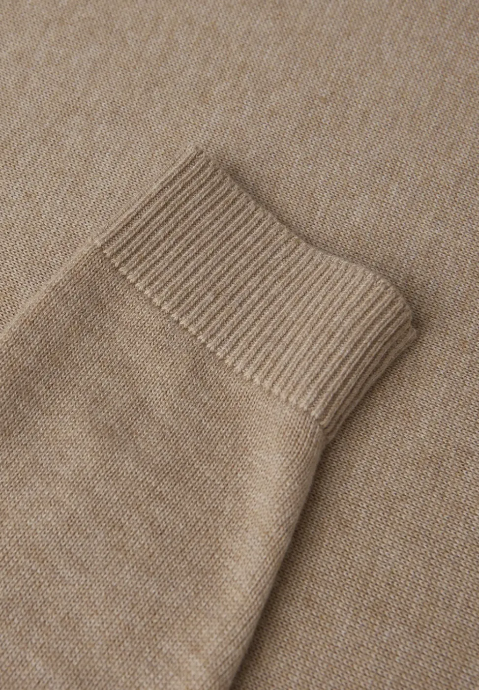 V-Neck Pullover