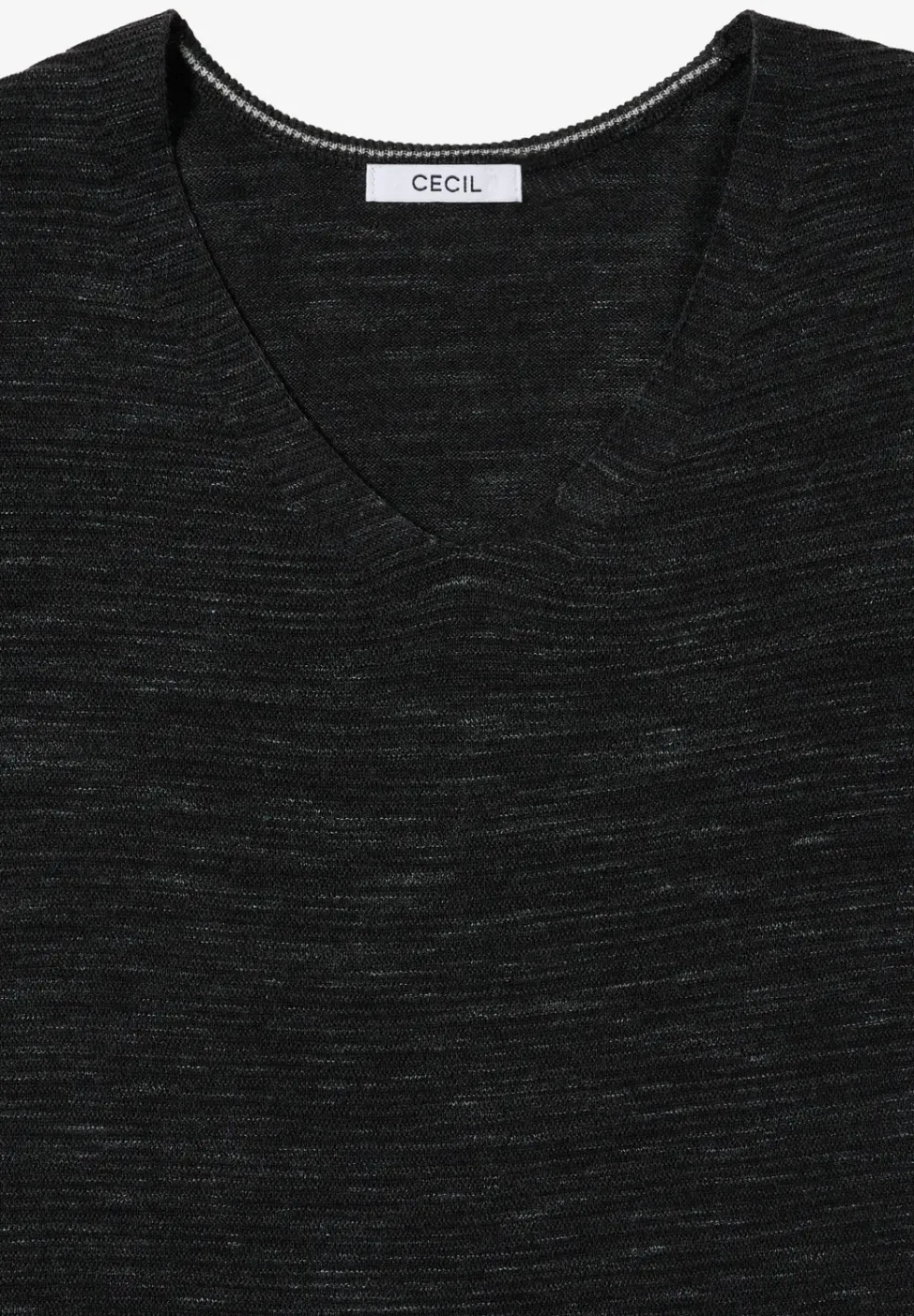V-Neck Pullover