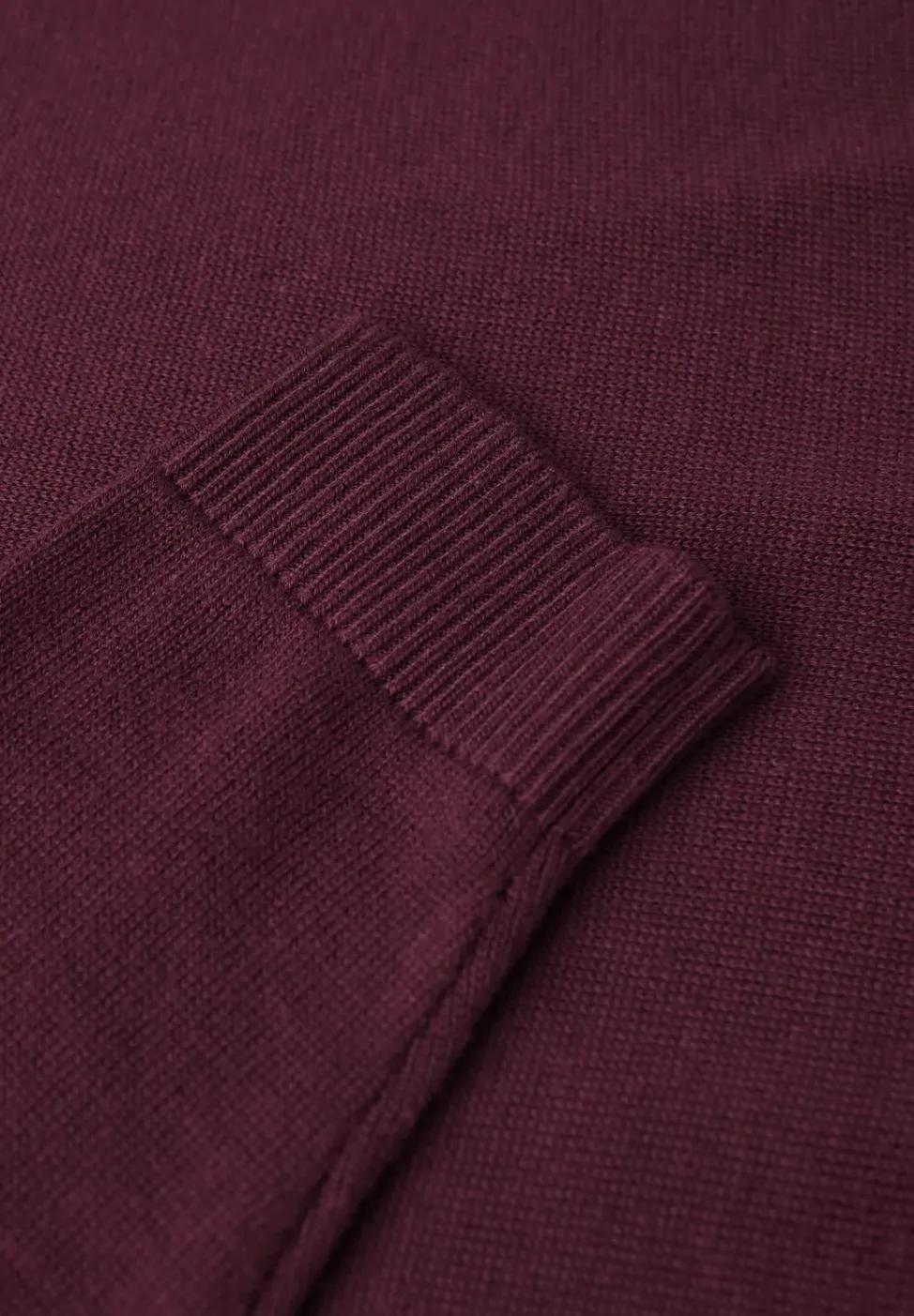V-Neck Pullover