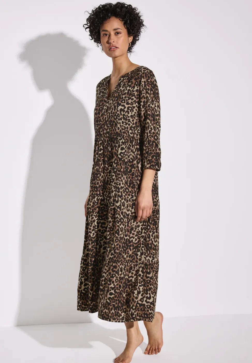 Volant-Kleid mit Leo-Muster