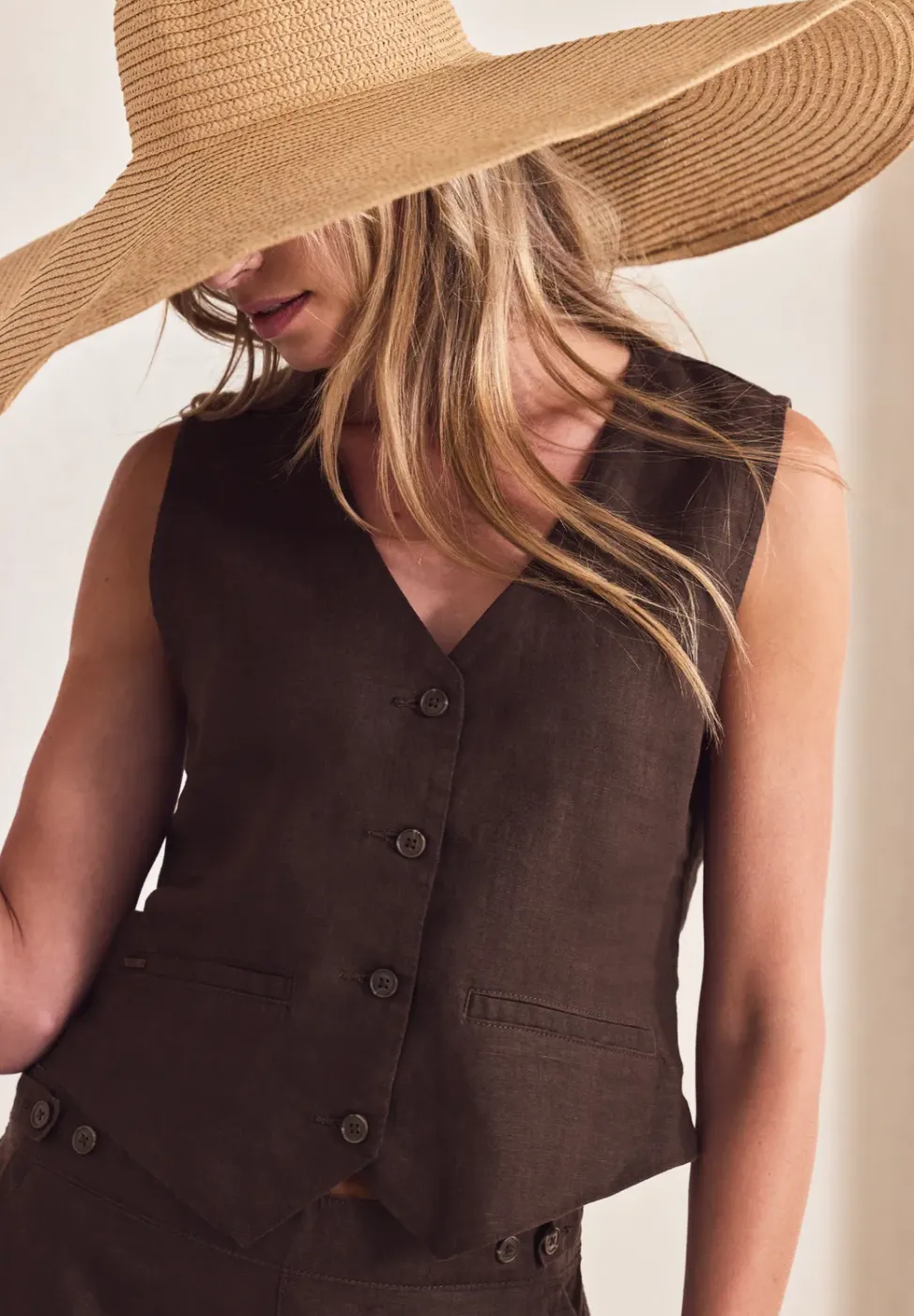 Weste mit V-Neck und Knöpfen aus Leinen