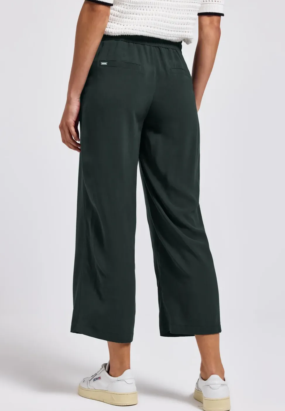 Wide Leg Hose