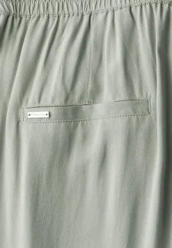 Wide Leg Hose