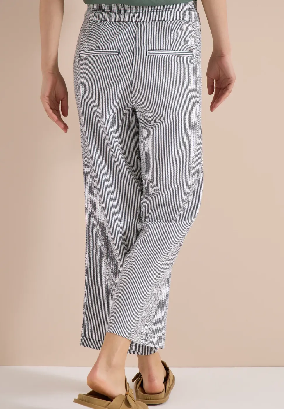 Wide Leg Hose in Seersuckerqualität