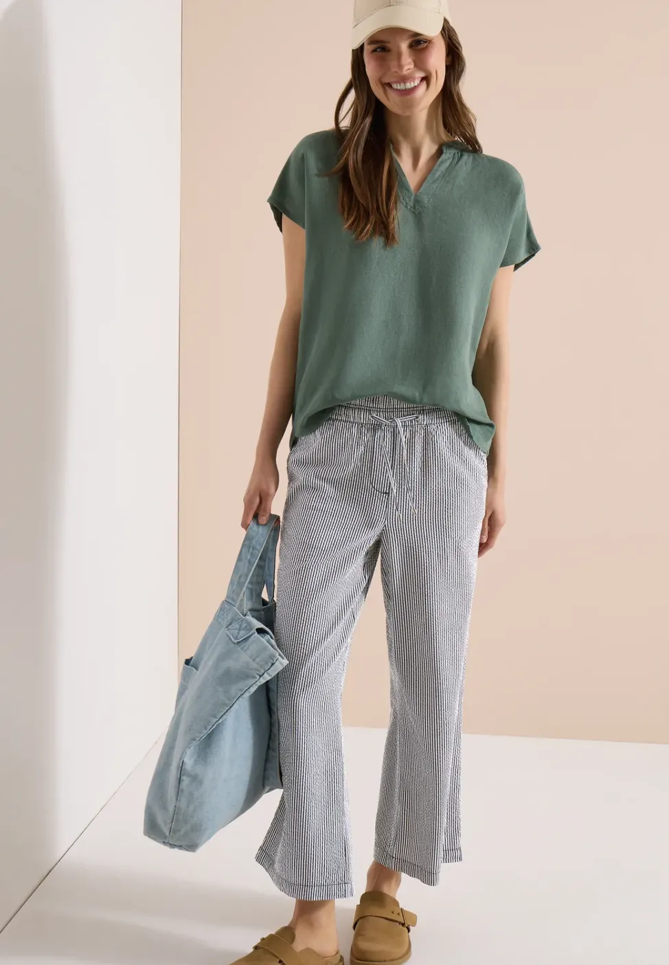 Wide Leg Hose in Seersuckerqualität