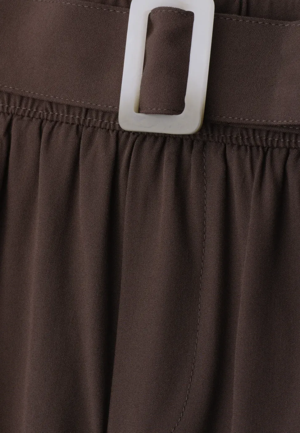 Wide Leg Hose mit Gürteldetail
