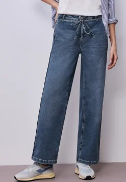 Wide Leg Jeans mit Gürteldetail