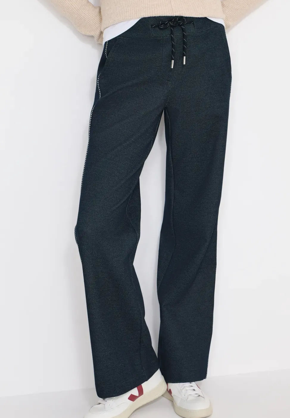 Wide Leg Hose