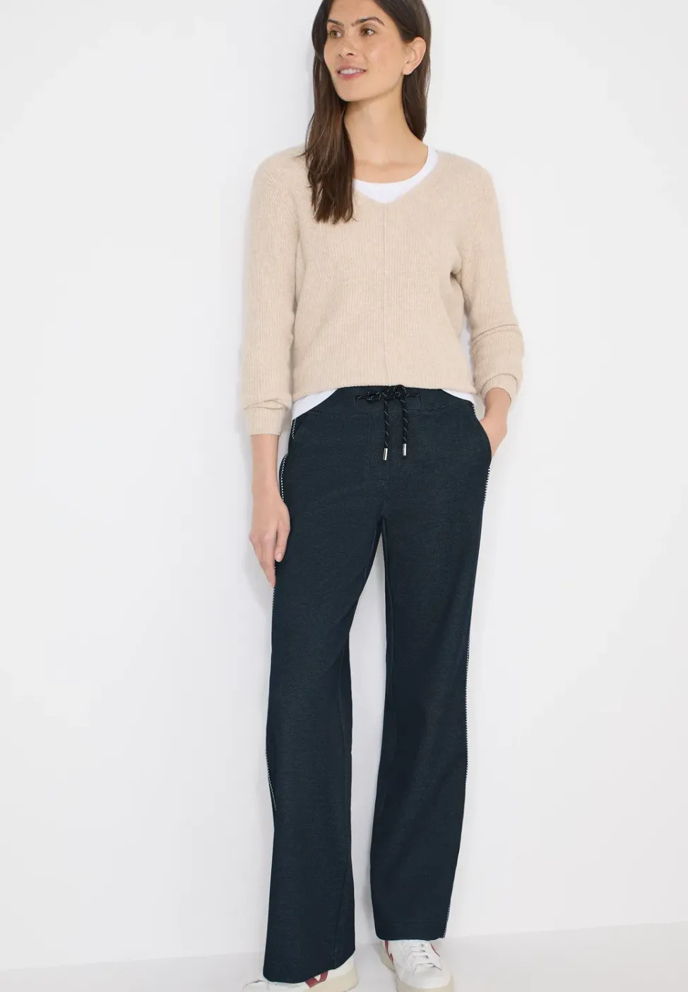 Wide Leg Hose