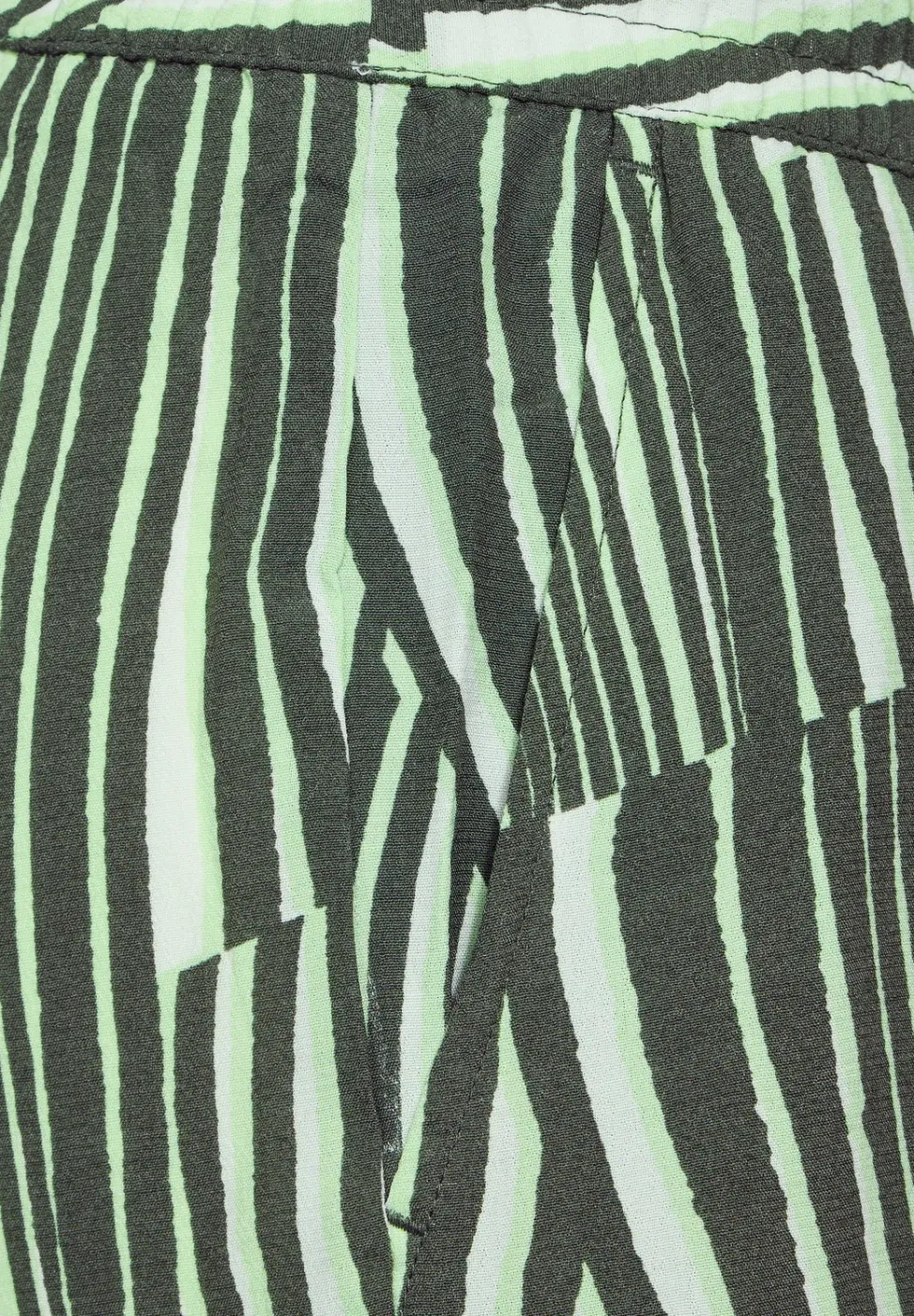 Wide Leg Hose