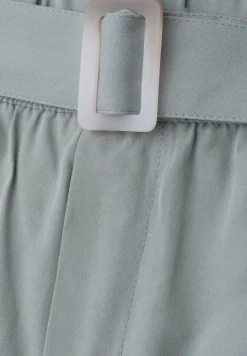 Wide Leg Hose mit Gürteldetail