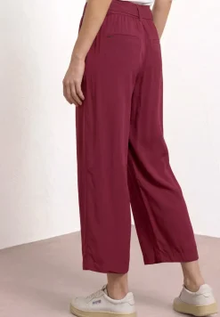 Wide Leg Hose mit Gürteldetail