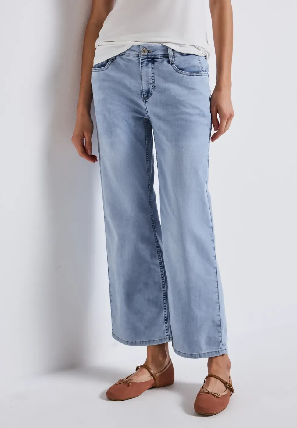 Wide Leg Jeans