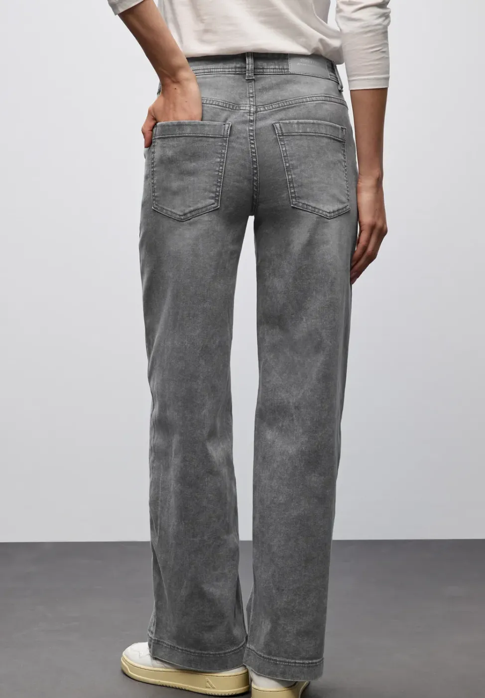 Wide Leg Jeans